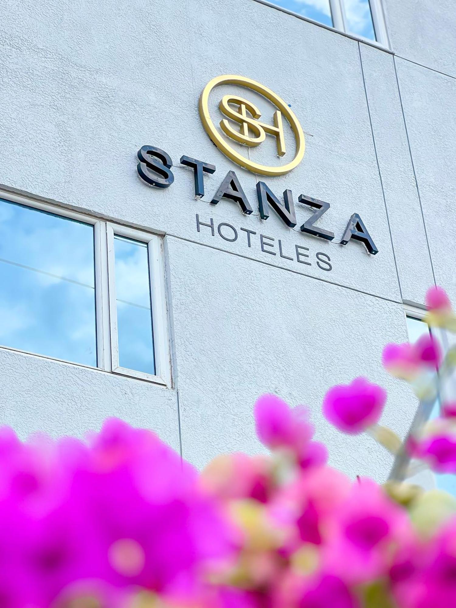 Stanza Hotel Montería エクステリア 写真